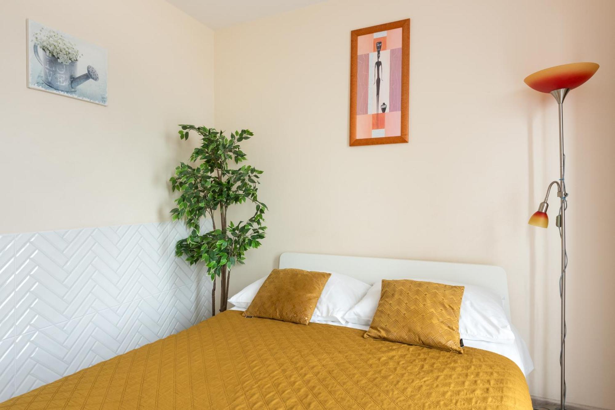 Cozy Modern Astoria Magic Orange Old Town * Krakow
