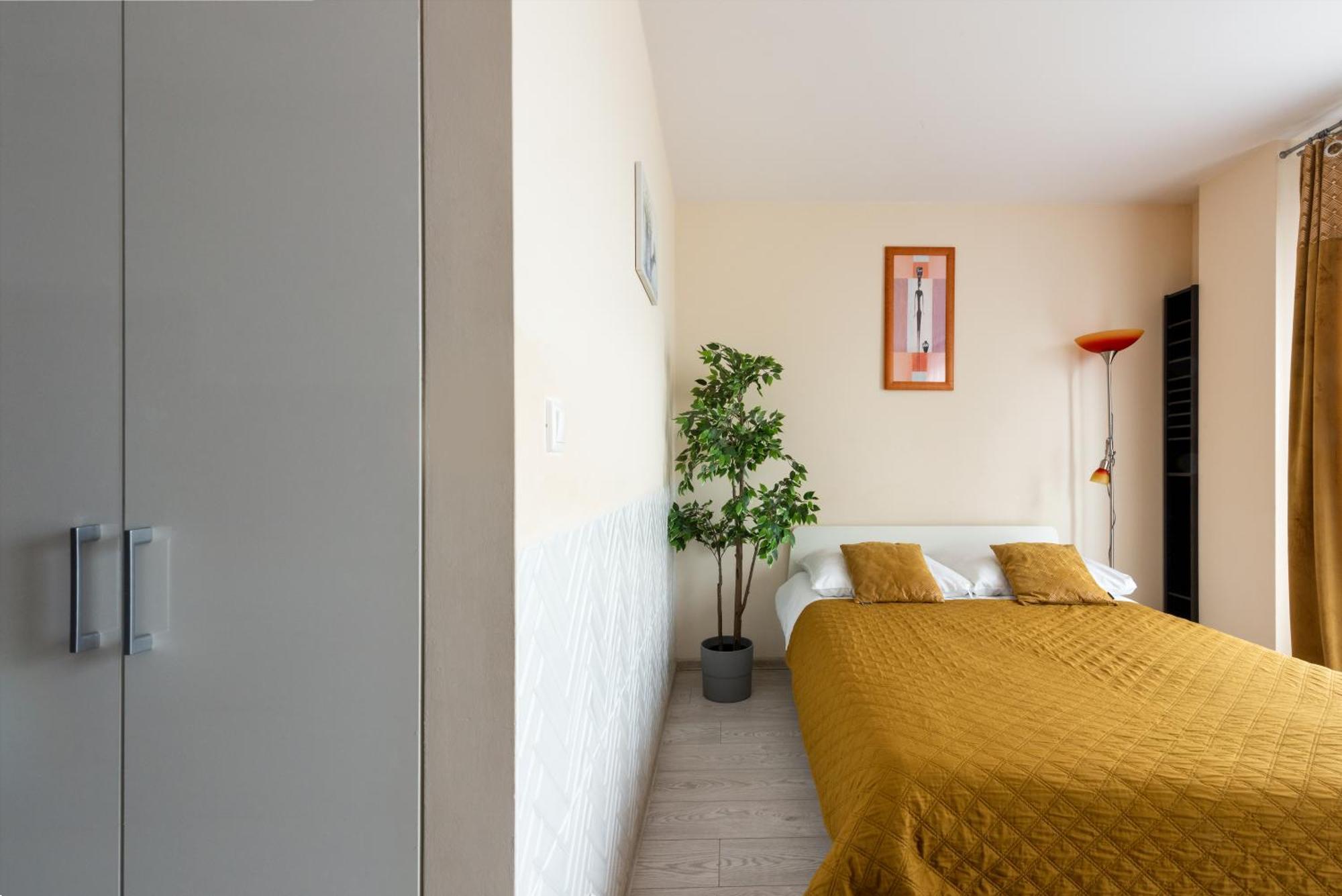 Apartment Cozy Modern Astoria Magic Orange Old Town *
